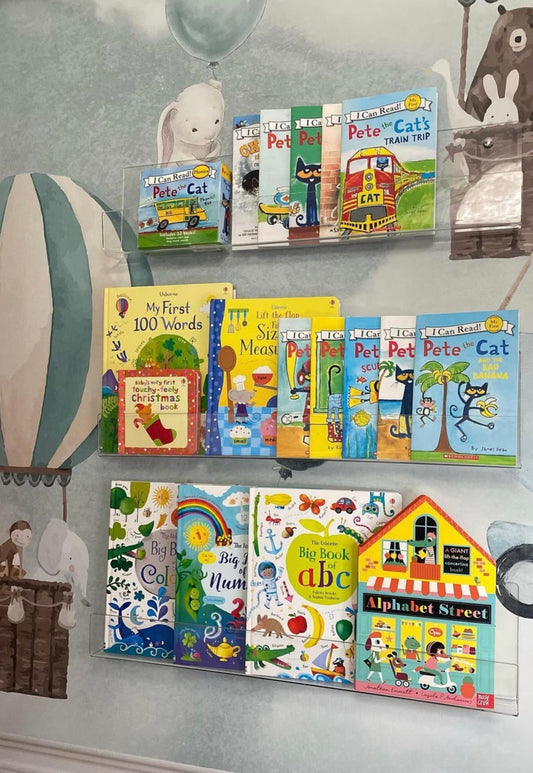 Pleksi bookshelf