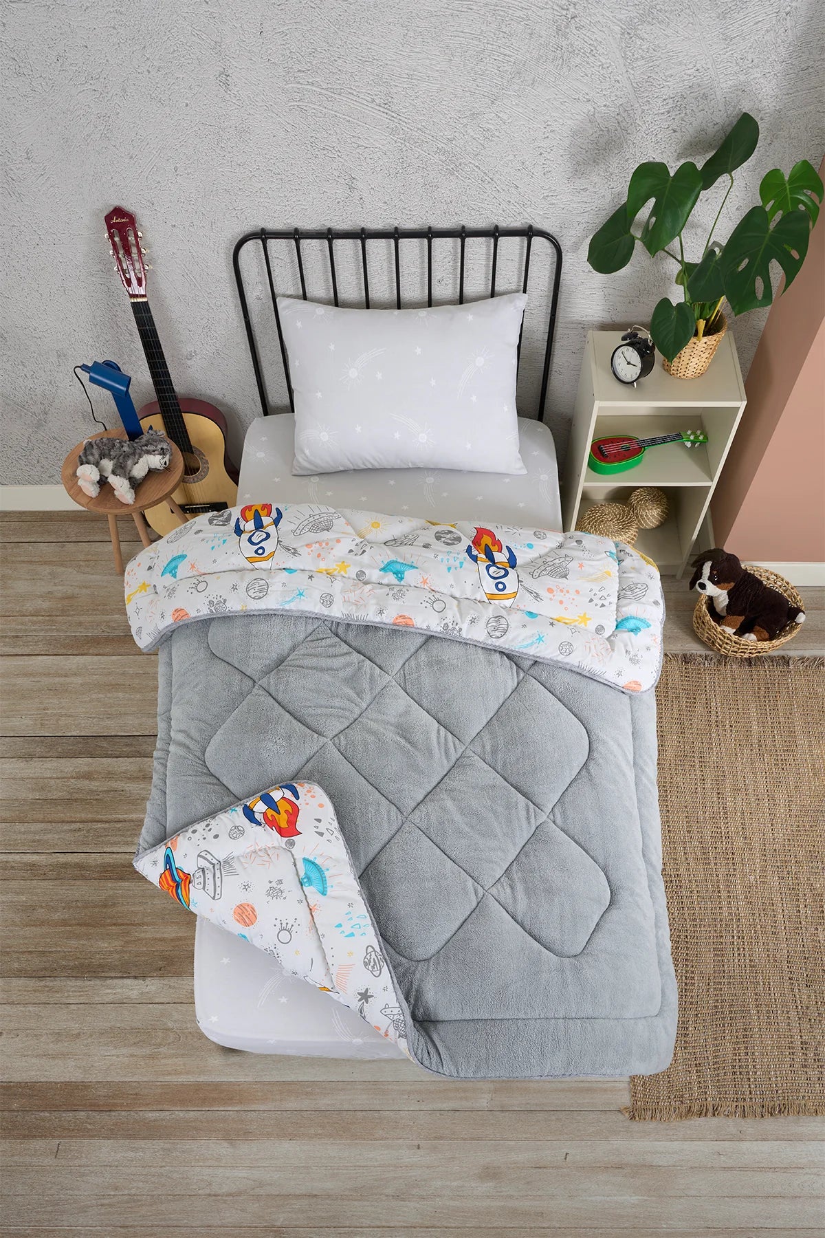 Winter Quilt space rocket